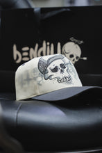 Load image into Gallery viewer, Benditta Gorra Custom 1 of 1
