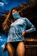 Load image into Gallery viewer, Women’s Benditto UV Rashguard Longsleeve Hooded / Face Mask (gray)
