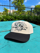 Load image into Gallery viewer, Benditta Gorra Custom 1 of 1
