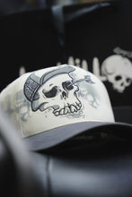 Load image into Gallery viewer, Benditta Gorra Custom 1 of 1

